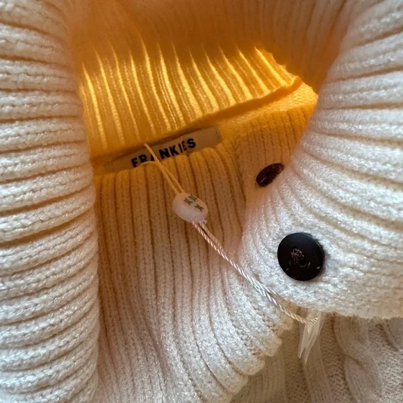 Brand New (NWT) Frankies Bikinis Axel Cable Cloud Knit Tank - Picture 6 of 11